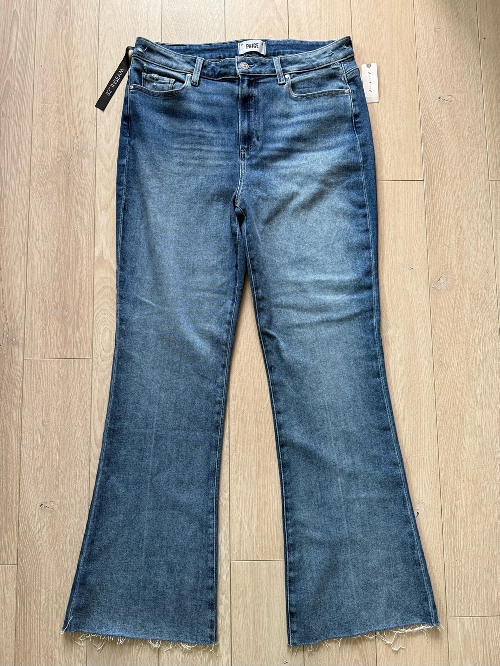 NWT PAIGE Anthropologie Laurel Canyon High Rise Bootcut Raw Hem Jeans Size 33x32